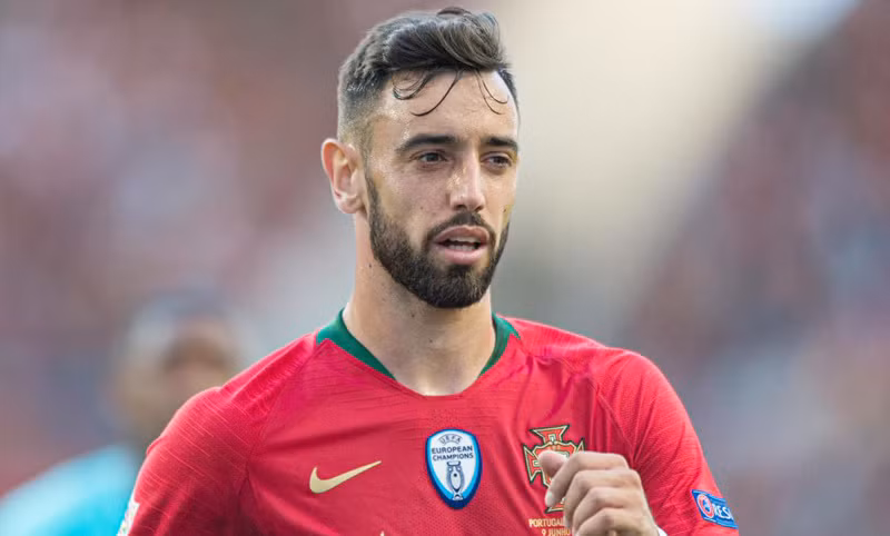 MU vẫn theo sát Bruno Fernandes