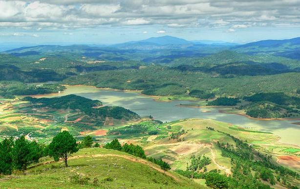 Núi Lang Biang. (Nguồn: Eviva Tour Vietnam)  Núi Lang Biang. (Nguồn: Eviva Tour Vietnam)