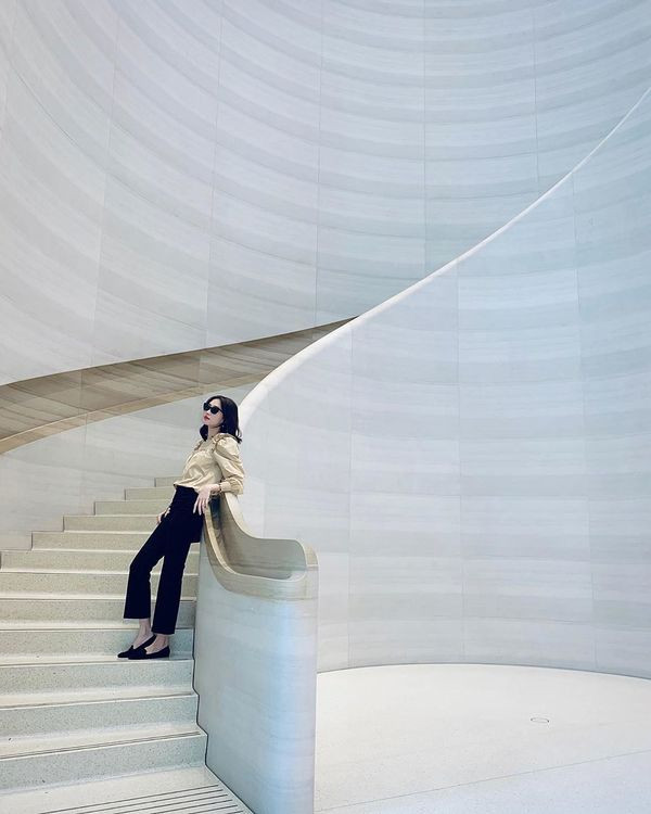 Bức ảnh được Đặng Thu Thảo chia sẻ cách đây vài ngày, mọi sự chú ý chỉ đổ dồn vào thân hình cò hương của cô.