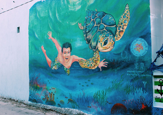 Một bức bích họa trên đảo Bé Một bức bích họa trên đảo Bé