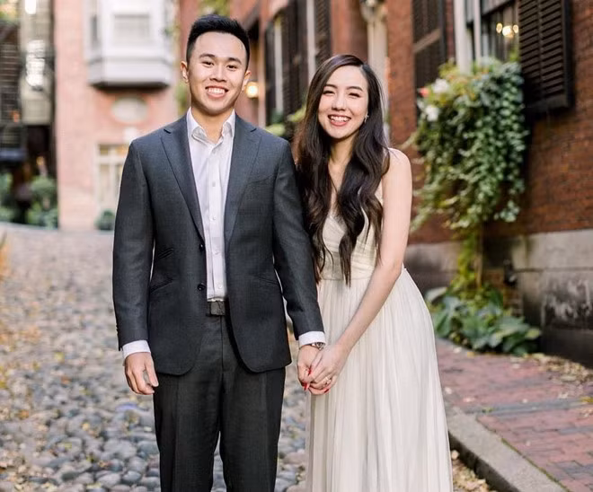  Mie Nguyễn và bạn trai khoe ảnh đính hôn lãng mạn chụp ở nước ngoài.