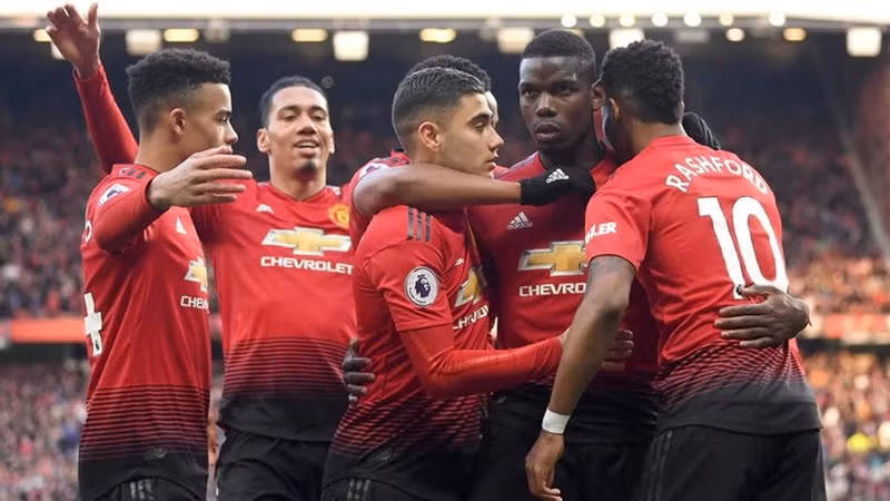  Xếp cuối cùng trong danh sách này là một đại diện khác của thành Manchester, MU. Đội nhà có tổng thu nhập trong vòng 5 năm là 274.5 triệu euro. 