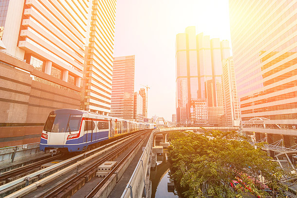 Lựa chọn phương tiện giao thông phù hợp với khả năng tài chính. Ở hầu hết các nước, phương tiên công cộng là một trong những dịch vụ tốt nhất, giúp bạn tiết kiệm chi phí du lịch. Lựa chọn phương tiện giao thông phù hợp với khả năng tài chính. Ở hầu hết các nước, phương tiên công cộng là một trong những dịch vụ tốt nhất, giúp bạn tiết kiệm chi phí du lịch.