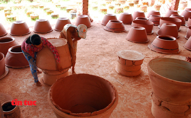  Sản phẩm được sản xuất bằng phương pháp thủ công truyền thống.