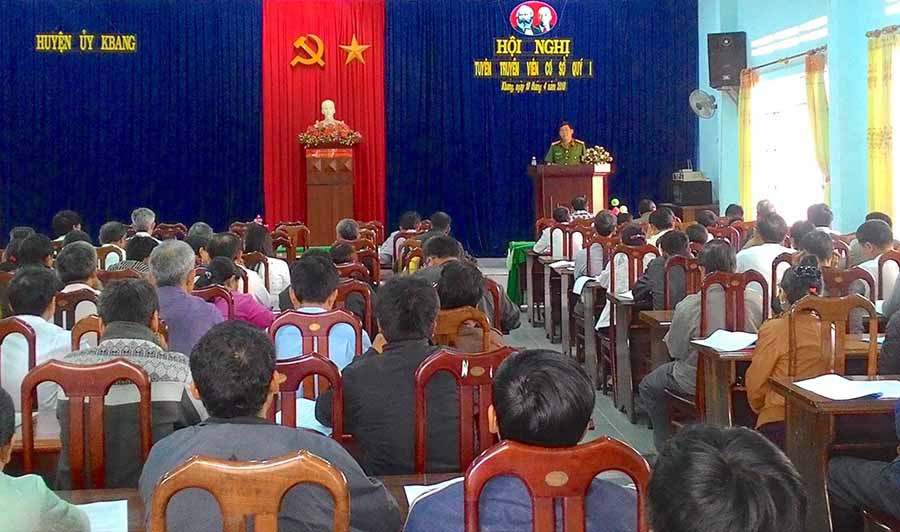 Các địa phương tổ chức hội nghị tuyên truyền viên cơ sở nhằm cung cấp thông tin tuyên truyền, định hướng DLXH trên địa bàn. Ảnh: Hồng Thi Các địa phương tổ chức hội nghị tuyên truyền viên cơ sở nhằm cung cấp thông tin tuyên truyền, định hướng DLXH trên địa bàn. Ảnh: Hồng Thi