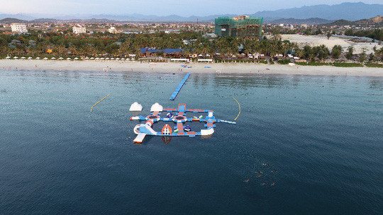 Khu vui chơi trên biển của TTC Resort Premium - Dốc Lết đem đến nhiều trải nghiệm thú vị cho du khách