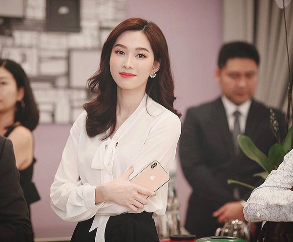 Có lẽ cũng vì thế mà Đặng Thu Thảo được người hâm mộ đặt cho cái tên là 'Thần tiên tỉ tỉ'