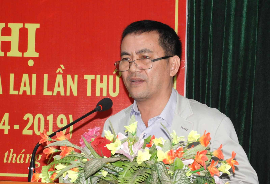 Phó Chủ tịch UBND tỉnh Nguyễn Đức Hoàng thông báo tình hình kinh tế xã hội. Ảnh: Thanh Nhật Phó Chủ tịch UBND tỉnh Nguyễn Đức Hoàng thông báo tình hình kinh tế xã hội. Ảnh: Thanh Nhật