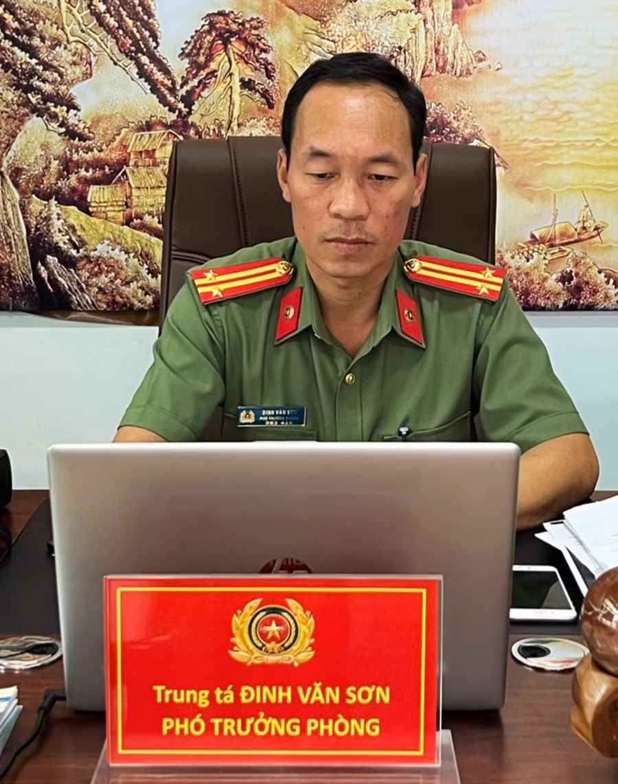 Trung tá Đinh Văn Sơn. Ảnh: Lê Ánh