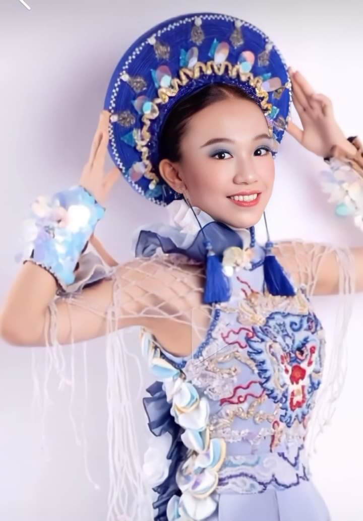 Trang phục “Cá chép hóa rồng” của Phương Nga trong phần thi quốc phục. Ảnh: NVCC.