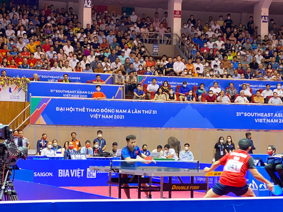 Nguyễn Đức Tuân xuất sắc mang về tấm huy chương vàng đơn nam. Ảnh: Lê Tân