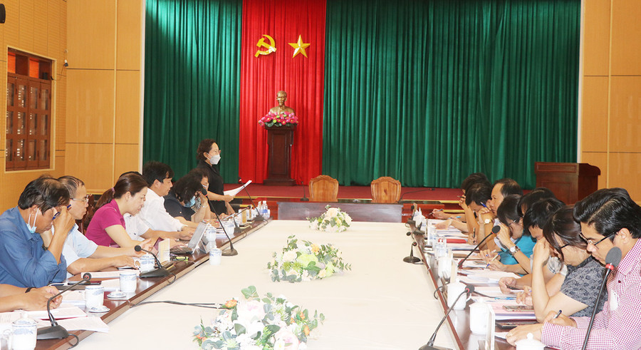 Quang cảnh đoàn giám sát làm việc tại thị xã An Khê. Ảnh: Ngọc Minh