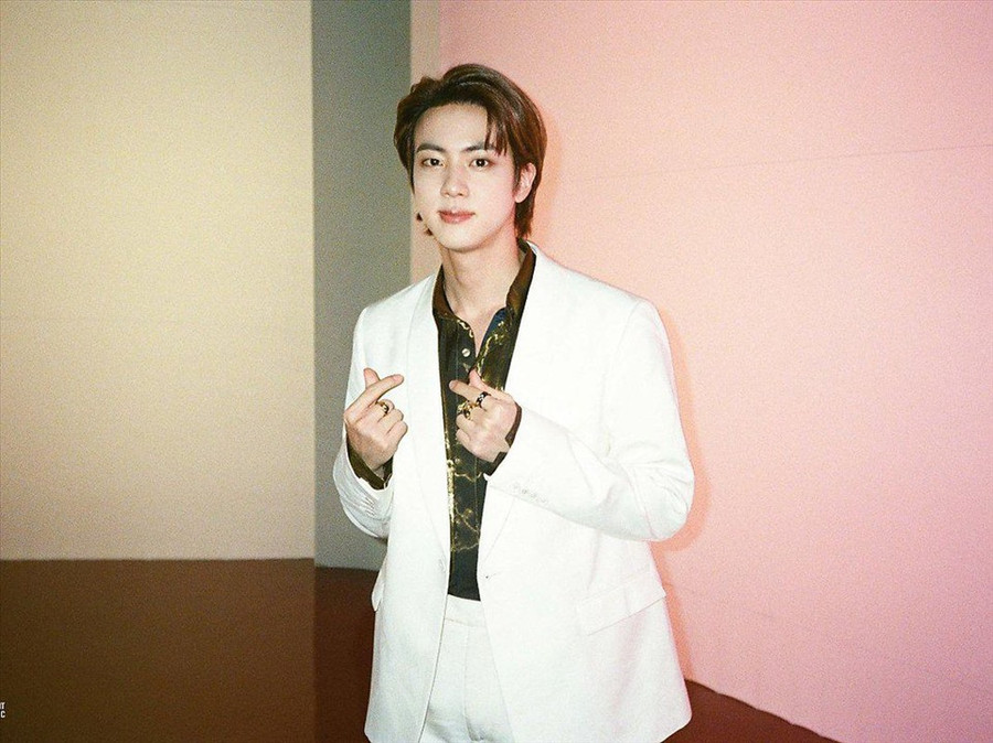  Anh cả BTS Jin dự kiến phải nhập cũ vào cuối năm nay. Ảnh: Big Hit