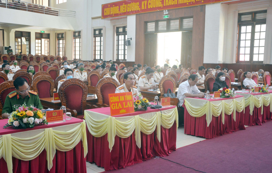 Quang cảnh hội nghị. Ảnh: Lê Ánh