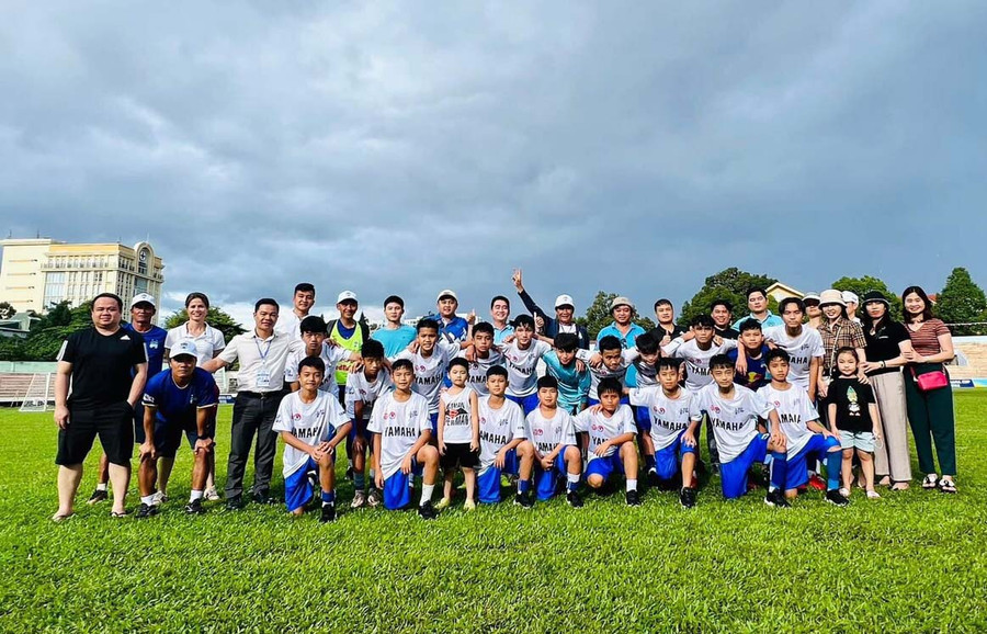 Các cầu thủ U13 HAGL đã giành quyền vào chơi ở vòng chung kết. Ảnh: Văn Đại