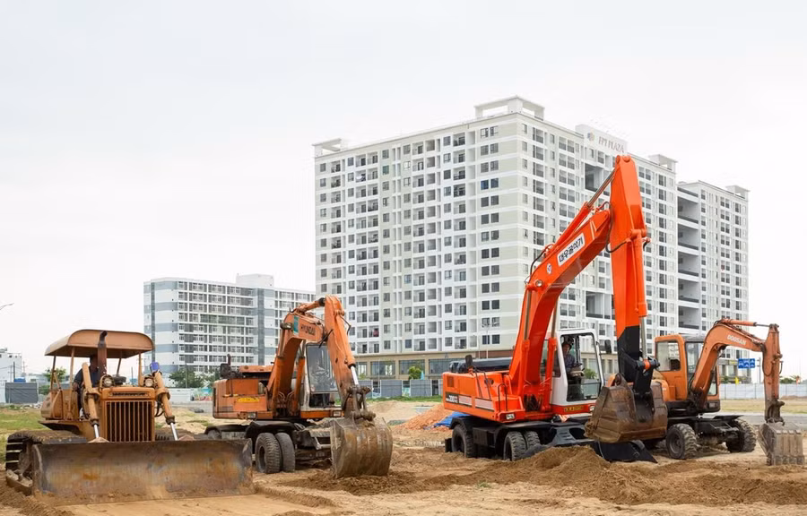 Công ty CP Đô thị FPT Đà Nẵng thuộc Tập đoàn FPT vừa khởi công xây dựng 5 dự án thuộc tổ hợp hạ tầng khu Đô thị tại phường Hòa Hải, quận Ngũ Hành Sơn, Thành phố Đà Nẵng. Ảnh: Phan Phương/Vietnam+