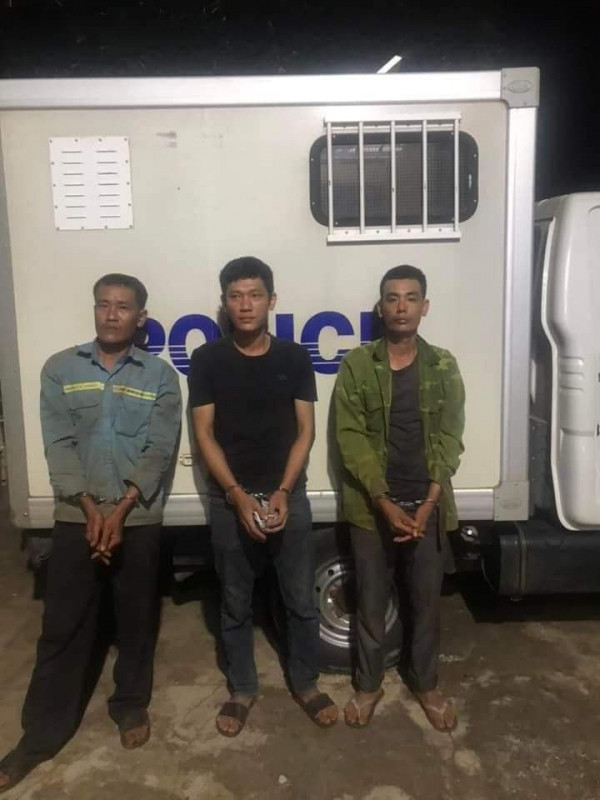3 đối tượng bị bắt giữ . 3 đối tượng bị bắt giữ .