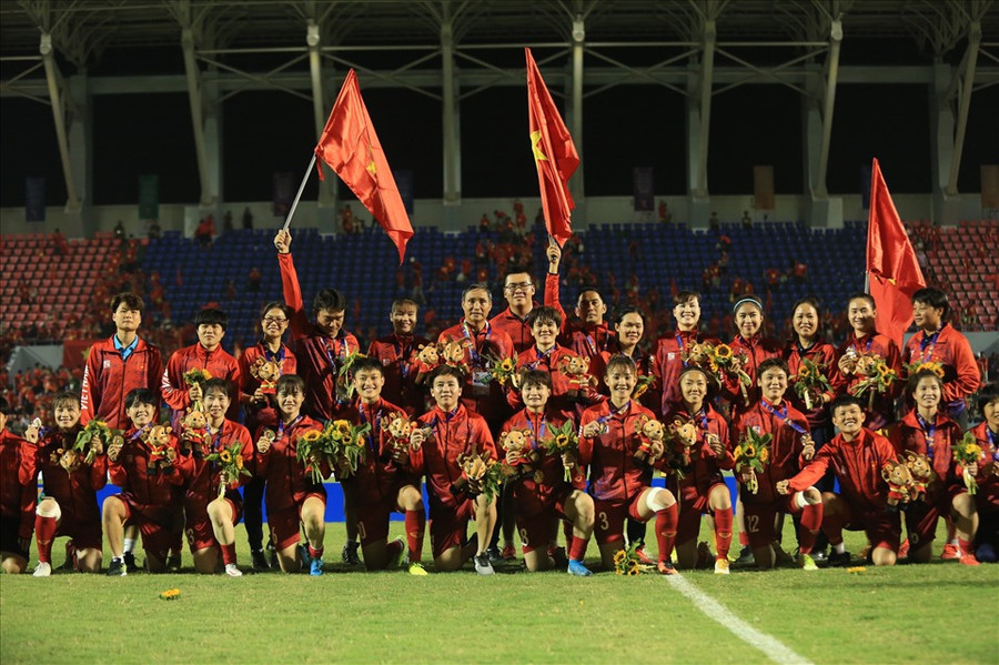 Tuyển nữ Việt Nam lần thứ 3 liên tiếp vô địch tại SEA Games. Ảnh: Thanh Vũ