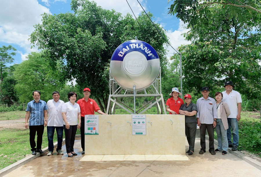 Bàn giao công trình nước sạch tại xã Ia Phí (huyện Chư Păh). Ảnh: Hồng Thương