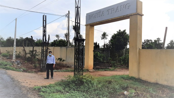 Khu vực đất của gia đình ông Vũ Đức Dậu đã bị thu hồi, xây dựng nghĩa trang với hơn 100 ngôi mộ