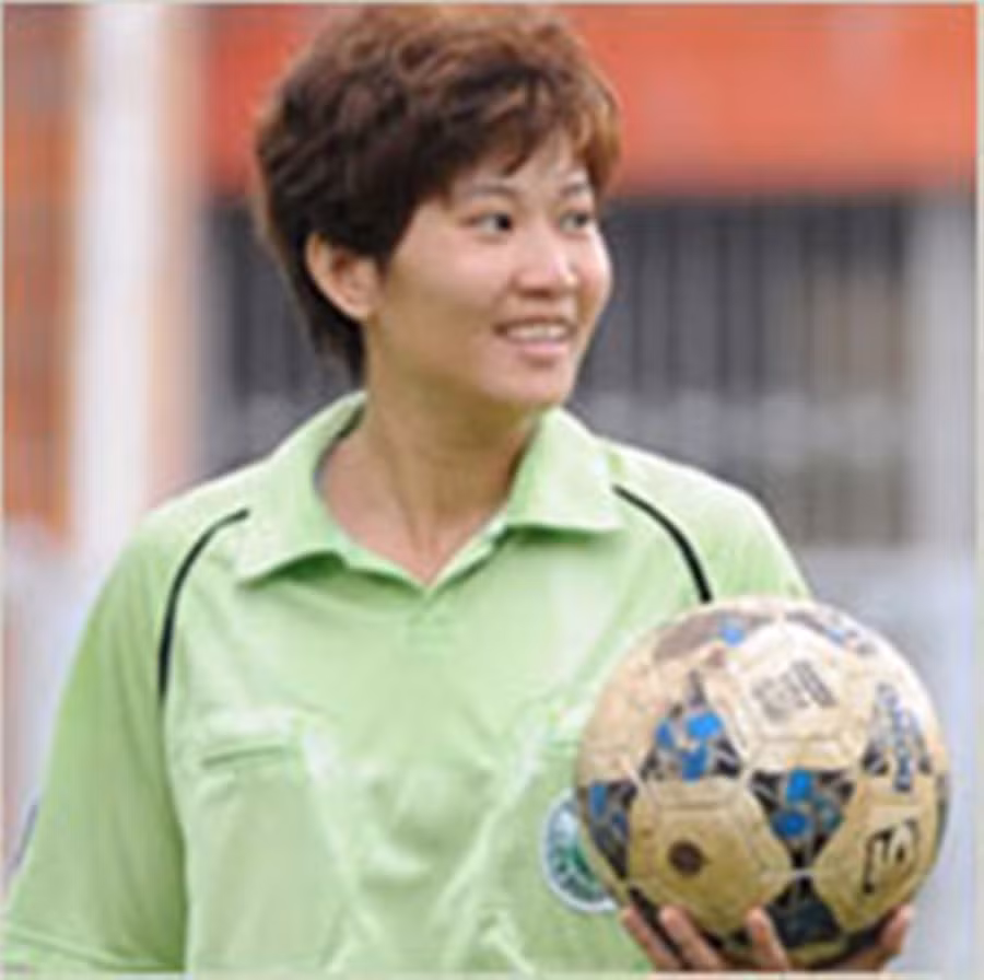 Cựu trọng tài Mai Hoàng Trang. SỸ TÚ