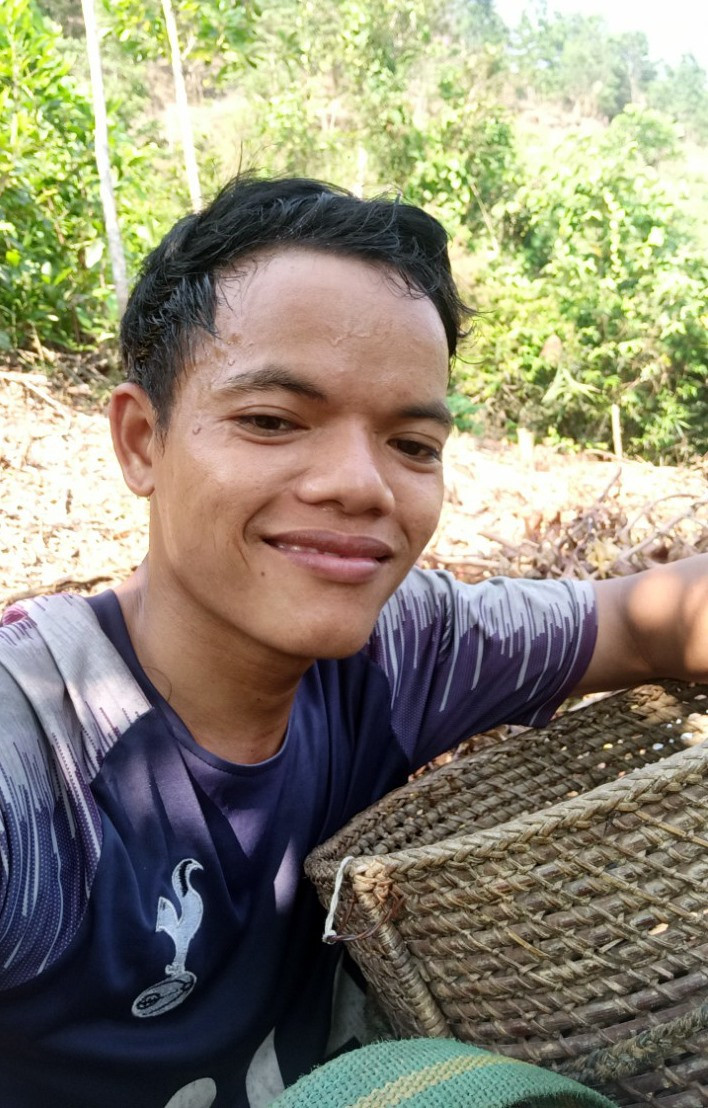 Alăng Brắc khá thân thiện, hài hước trong các video về đời sống vùng cao do anh quay, dựng và đưa lên mạng xã hội.