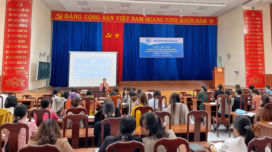 Quang cảnh lớp tập huấn. Ảnh: Minh Châu