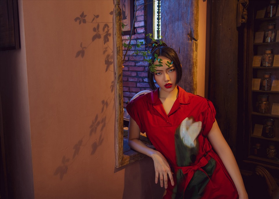 2022 mới chỉ đi qua gần 1 nửa chặng đường nhưng có thể thấy, sự bứt phá và tổng tấn công dồn dập từ Diệu Nhi trên màn ảnh đã mang về cho nữ diễn viên tài năng những “trái ngọt”. 2022 mới chỉ đi qua gần 1 nửa chặng đường nhưng có thể thấy, sự bứt phá và tổng tấn công dồn dập từ Diệu Nhi trên màn ảnh đã mang về cho nữ diễn viên tài năng những “trái ngọt”.