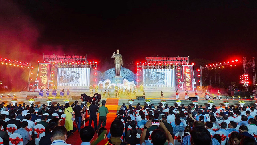 Quang cảnh buổi lễ. Ảnh: Trần Dung