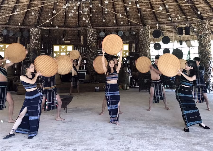 Người K'Ho Lâm Đồng trở lại làm du lịch sau dịch ảnh 1