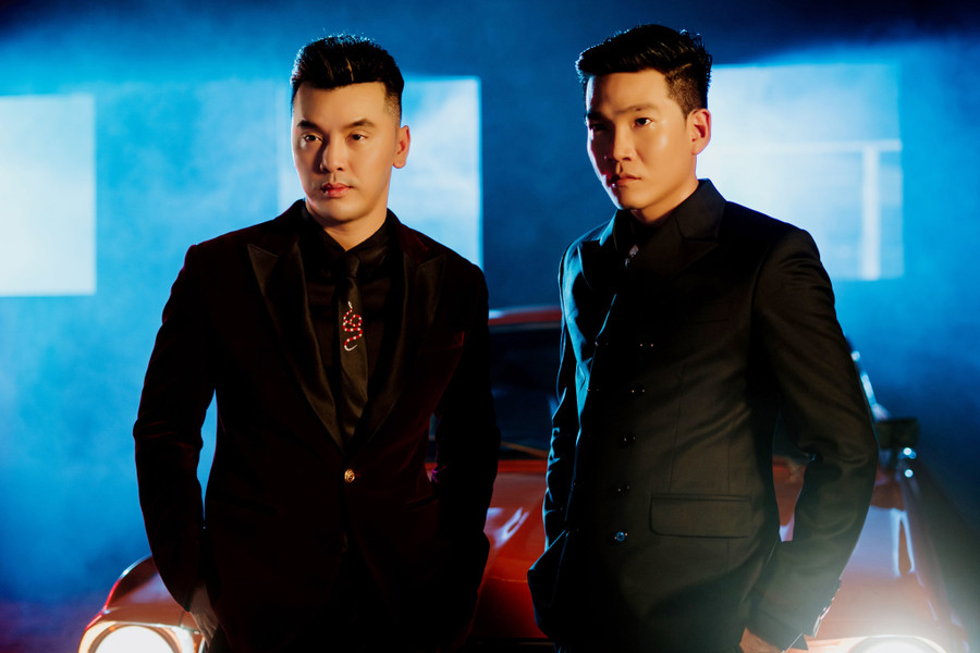 Wowy và Ưng Hoàng Phúc đạt được những thành công nhất định trong sản phẩm đầu tiên hợp tác. Ảnh: ZING MP3