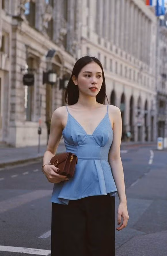 Người đẹp cũng từng thử sức ở một số dự án phim ảnh, nghệ thuật nhưng không để lại ấn tượng nhiều cho khán giả. Cô được biết đến nhiều hơn ở lĩnh vực người mẫu ảnh. Ảnh: IGNV. 