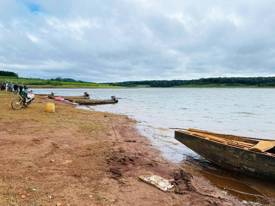 Khu vực lòng hồ thủy điện Vĩnh Sơn B nơi anh Hoài gặp nạn. Ảnh: Văn Sơn