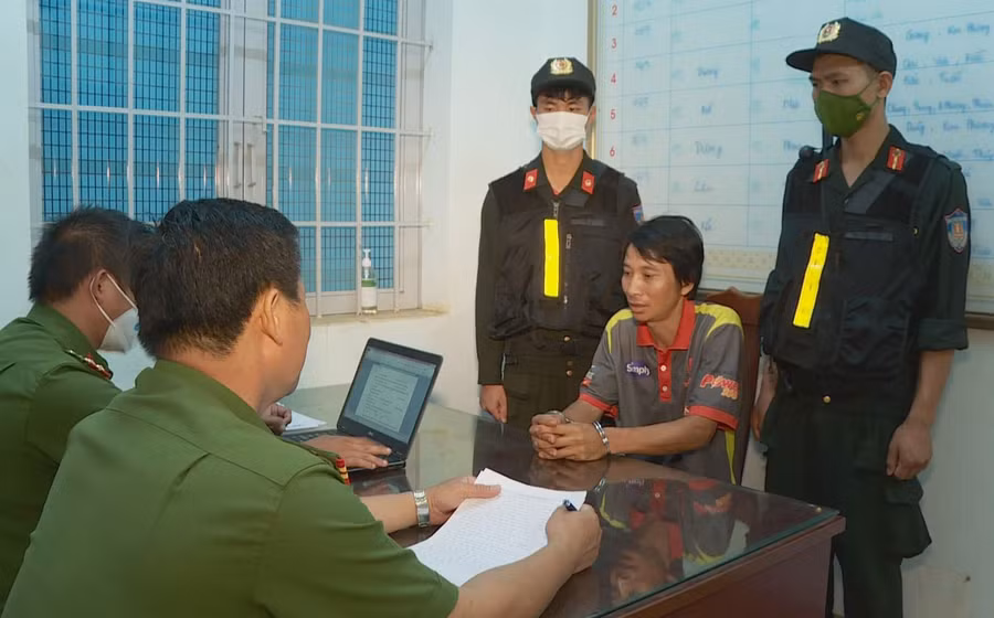 Nguyên đã bị công an bắt giữ. Ảnh Công an cung cấp