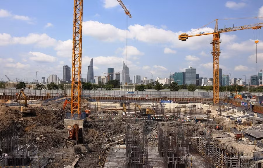 Thị trường bất động sản tiếp tục là điểm sáng thu hút đầu tư. Ảnh: Hùng Võ/Vietnam+