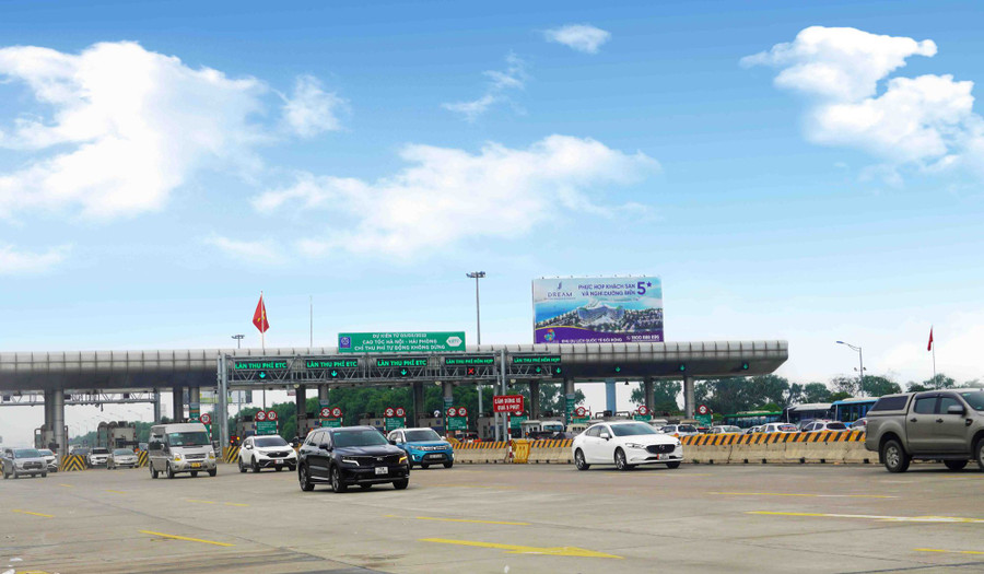  Cao tốc Hà Nội - Hải Phòng sẽ thí điểm thu phí tự động không dừng 100% từ ngày 1/6. Ảnh: VIDIFI