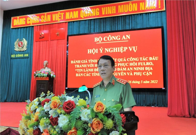 Thứ trưởng Lương Tam Quang phát biểu chỉ đạo tại buổi hội ý.