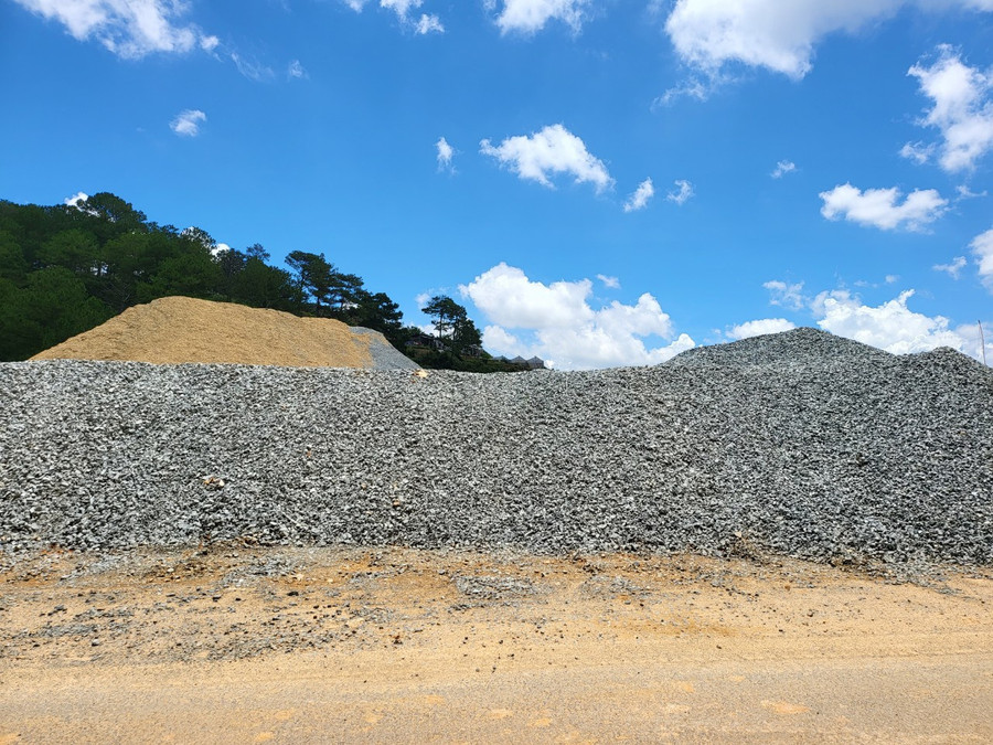 Dự án cao tốc Bảo Lộc - Liên Khương sẽ sử dụng nhiều khoáng sản làm vật liệu xây dựng. Ảnh: Gia Bình