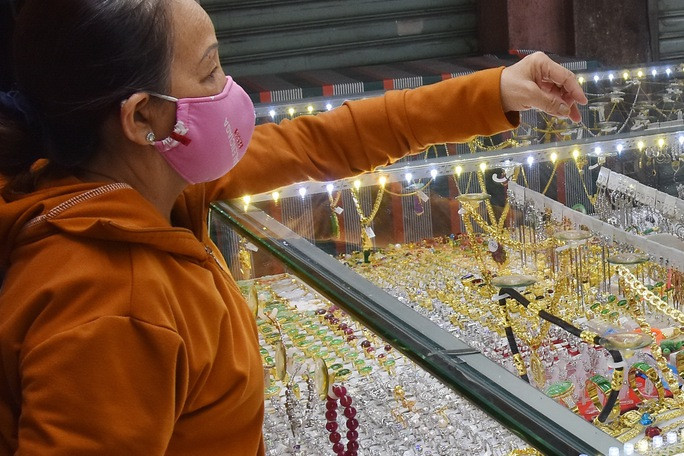 Giá vàng hôm nay của thế giới lúc 6 giờ ngày 27-5 giao dịch tại 1.850 USD/ounce.