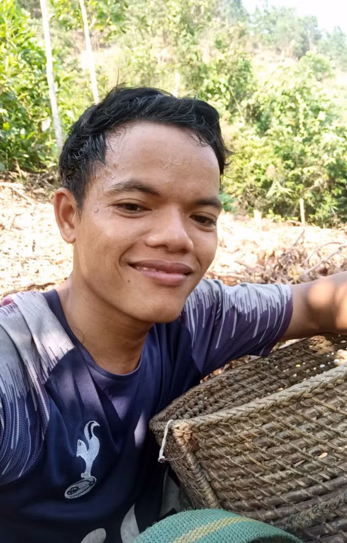  Alăng Brắc khá thân thiện, hài hước trong các video về đời sống vùng cao do anh quay, dựng và đưa lên mạng xã hội.