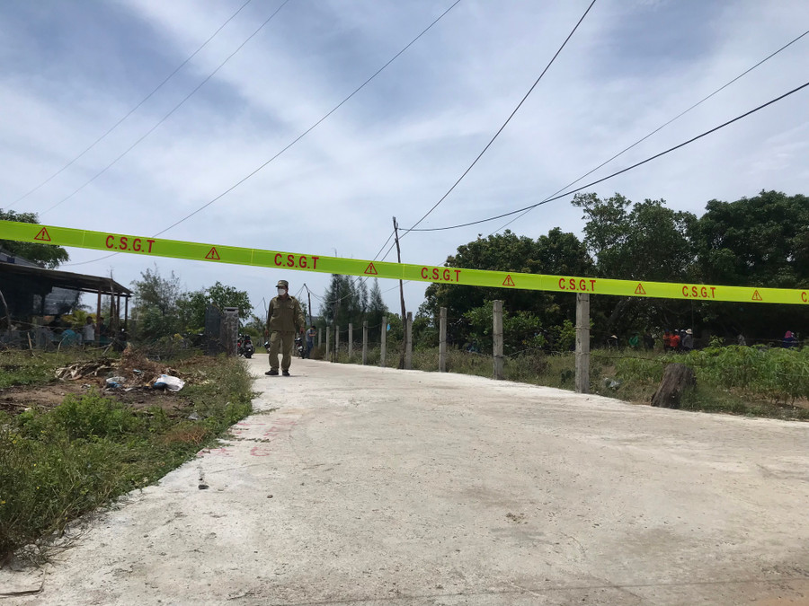  Hiện trường vụ án đã được phong tỏa để phục vụ công tác điều tra. Ảnh: Đức Huy