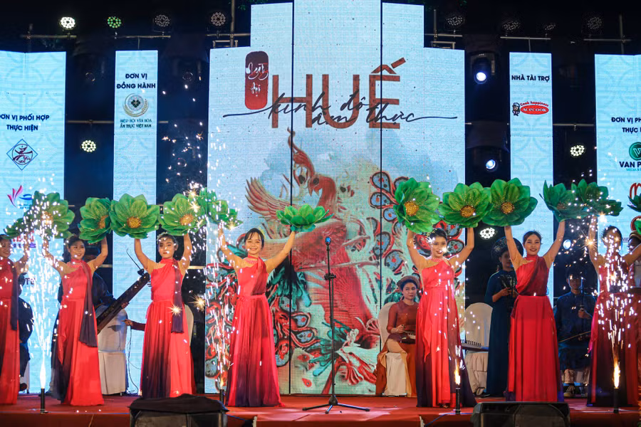 Ngày hội Huế - Kinh đô ẩm thực diễn ra trong 2 ngày 30.4 và 1.5. LÊ HOÀI NHÂN