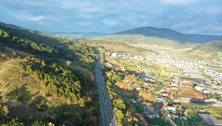Sở TN-MT Lâm Đồng xin cơ chế đặc thù để giải bài toán vật liệu xây dựng phục vụ dự án cao tốc Bảo Lộc - Liên Khương. Ảnh: Gia Bình