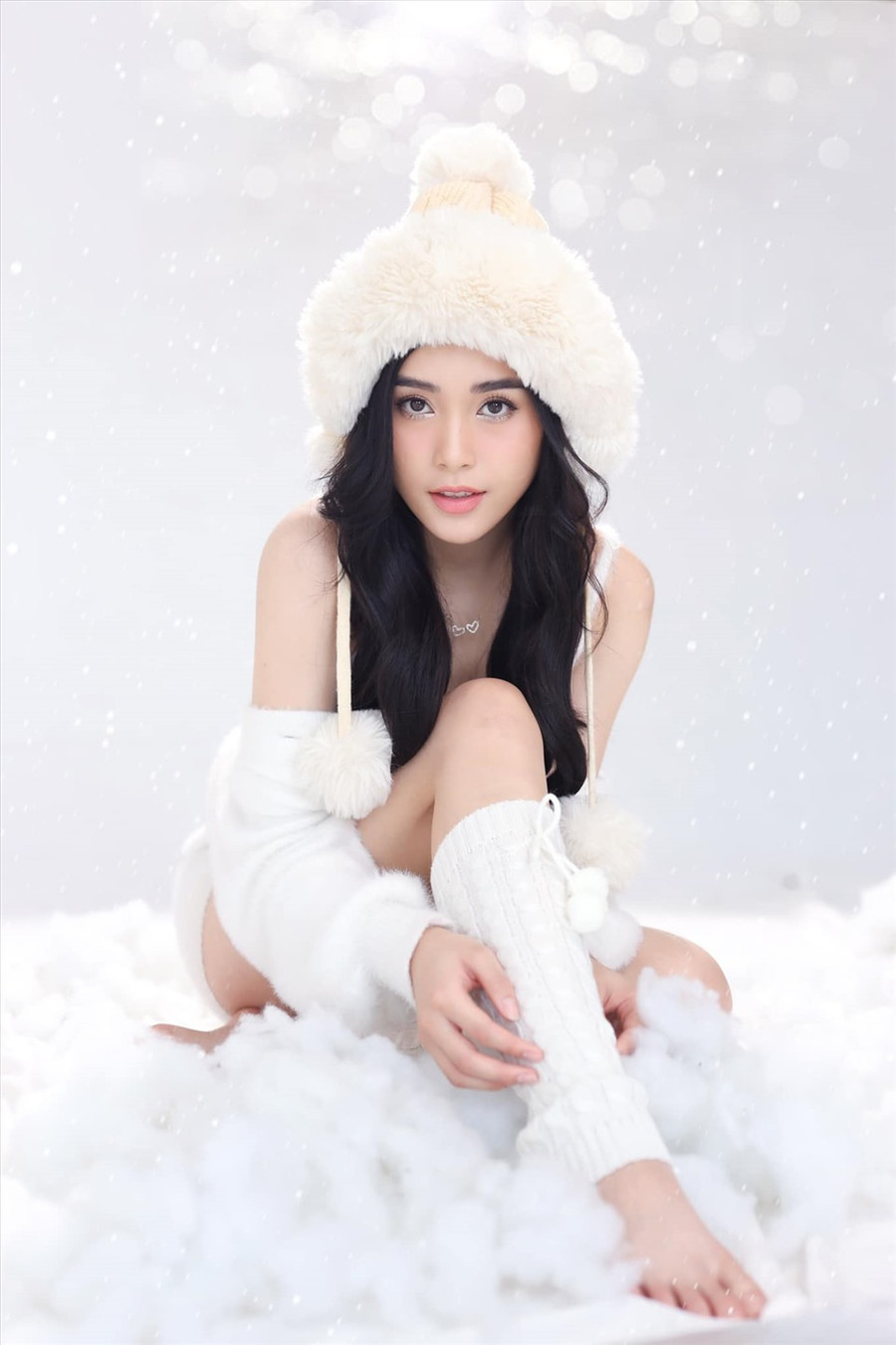  Chia sẻ về việc giải nghệ, người đẹp cho biết dù có nhiều trải nghiệm với nghề nhưng cô cũng muốn bước chân ra thế giới bên ngoài để khám phá và hoàn thiện bản thân. Ảnh: NVCC. 