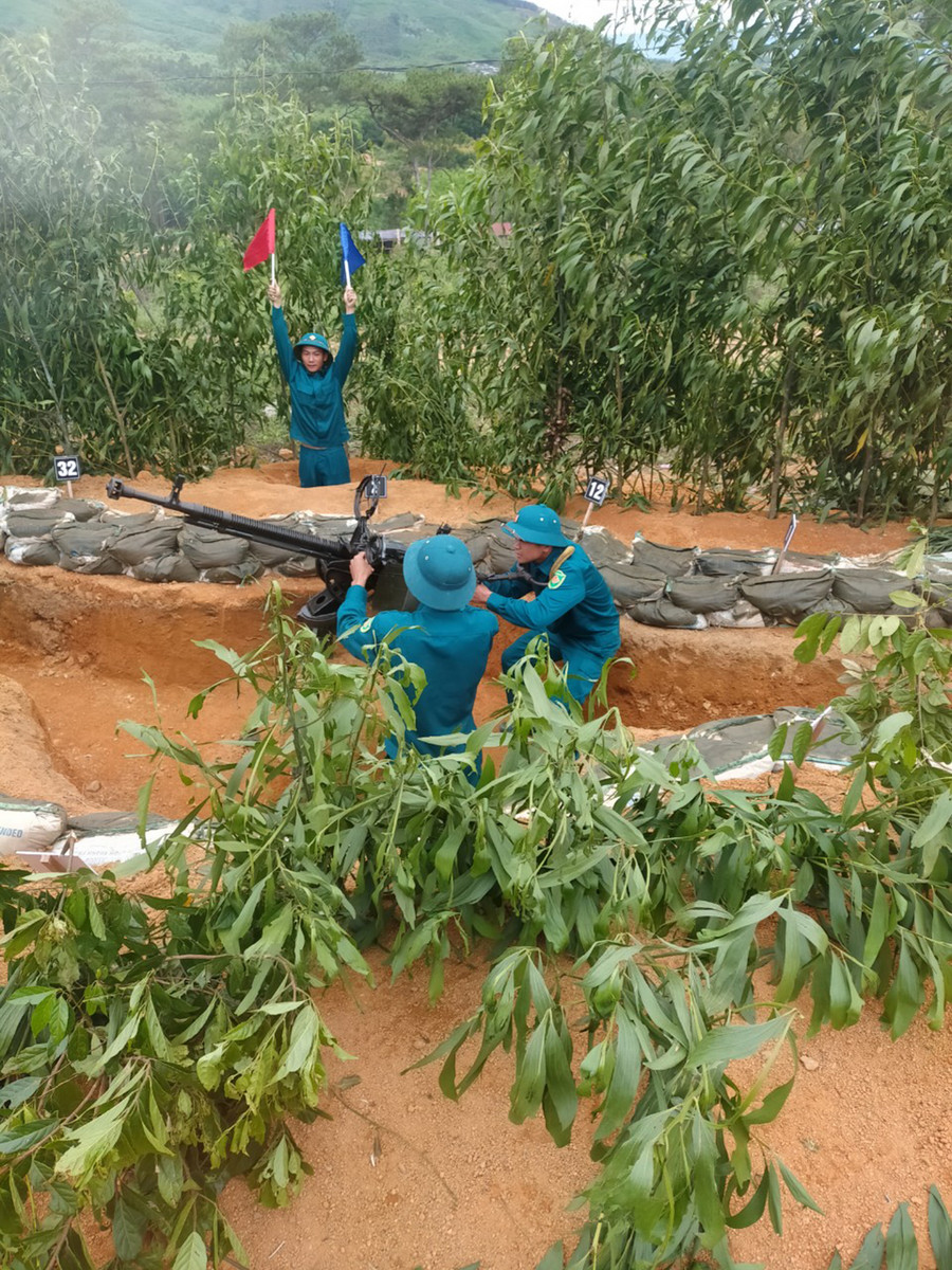  Dân quân phòng không 12,7mm trên thao trường huấn luyện. Ảnh: Phương Thanh