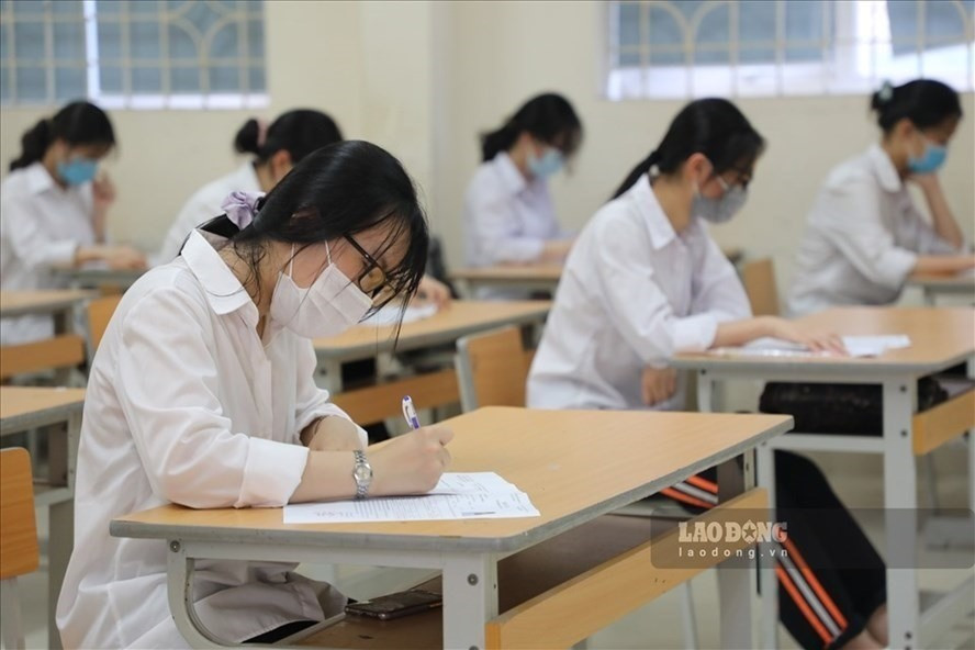 Giữ hay bỏ mô hình trường chuyên, lớp chọn nhận được nhiều ý kiến tranh luận thời gian qua. Ảnh minh họa: Hà Phương  Giữ hay bỏ mô hình trường chuyên, lớp chọn nhận được nhiều ý kiến tranh luận thời gian qua. Ảnh minh họa: Hà Phương