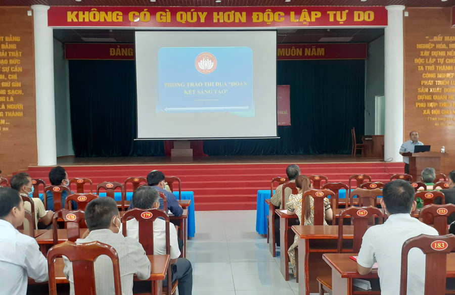 Quang cảnh Hội nghị tập huấn triển khai phong trào thi đua. Ảnh: Hoàng Viên