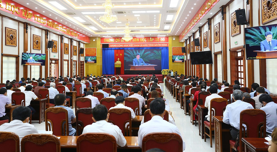 Quang cảnh hội nghị tại điểm cầu Hội trường 2-9 (TP. Pleiku, tỉnh Gia Lai). Ảnh: Anh Huy Quang cảnh hội nghị tại điểm cầu Hội trường 2-9. Ảnh: Anh Huy