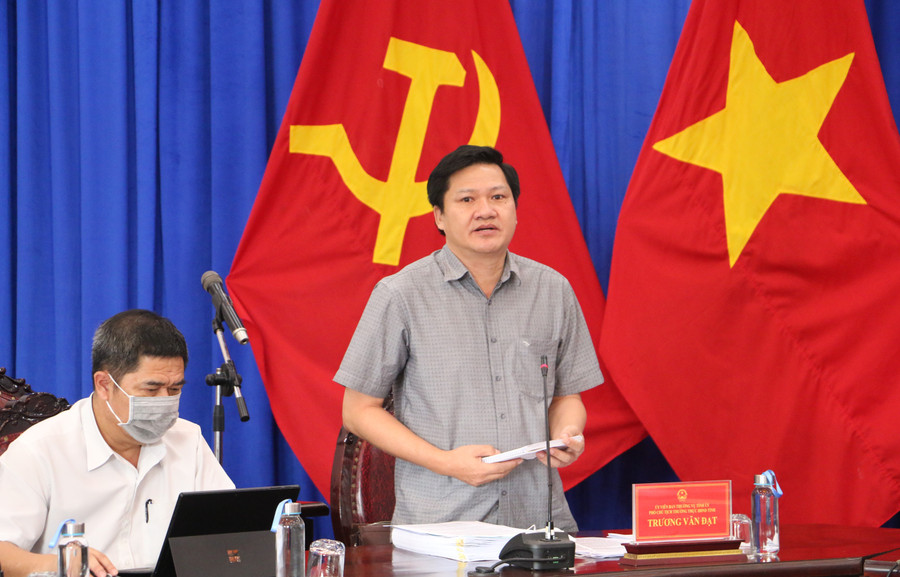 Phó Chủ tịch Thường trực HĐND tỉnh Trương Văn Đạt phát biểu tại buổi giám sát. Ảnh: Quang Tấn