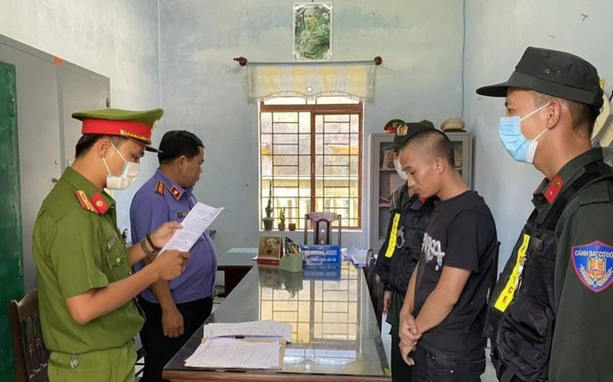 Đối tượng Phan Văn Thanh tại cơ quan công an Đối tượng Phan Văn Thanh tại cơ quan công an